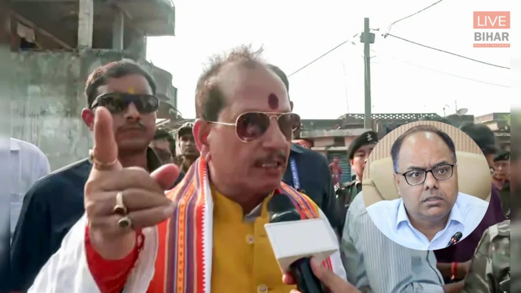 Vijay Sinha SC/ST Act Misuse Bihar: ‘कानून निर्दोषों को फंसाने का हथियार नहीं’ — पीड़ित युवक की दास्तान सुन भावुक हुए डिप्टी CM 2 Vijay Sinha SC/ST Act Misuse Bihar: ‘कानून निर्दोषों को फंसाने का हथियार नहीं’ — पीड़ित युवक की दास्तान सुन भावुक हुए डिप्टी CM 1